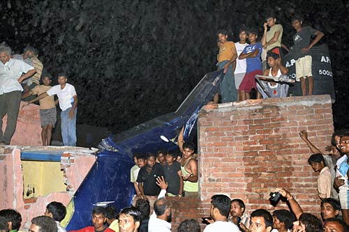 25 मई 2011: तस्‍वीरों में देखें दिनभर की बड़ी खबरें