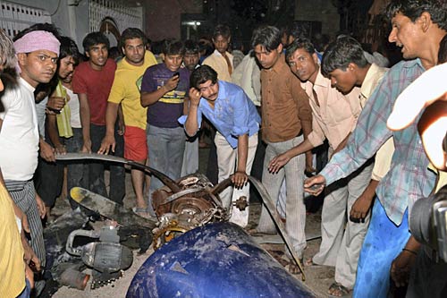 फरीदाबाद विमान हादसे की तस्‍वीरें | भय का माहौल