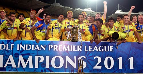 कैसे किया धोनी की सेना ने खिताब पर कब्जा । टॉप बल्‍लेबाज