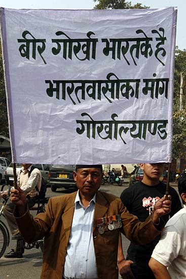 गर्मियों में चलें दार्जीलिंग | कीजिए 'जन्‍नत' की सैर