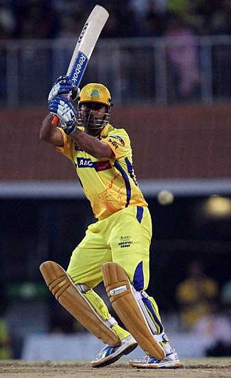 कैसे किया धोनी की सेना ने खिताब पर कब्जा । टॉप बल्‍लेबाज