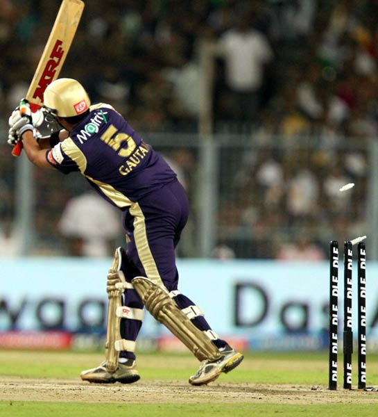 मुंबई ने कोलकाता को 5 विकेट से हराया