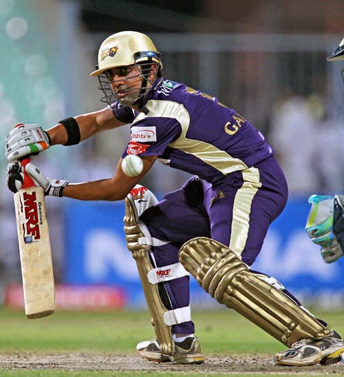 ट्वेंटी-20 के चौथे सीजन में जिनके बल्ले ने उगले रन