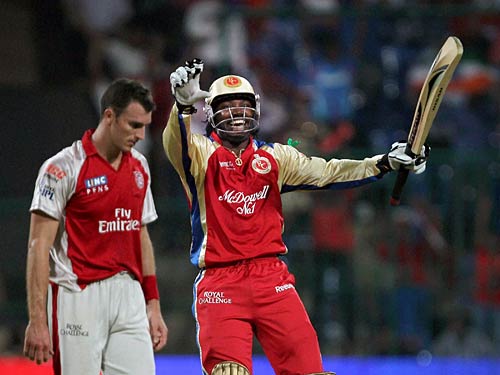 गेल की आंधी में पंजाब हुआ फेल