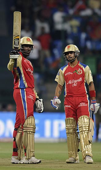 गेल की आंधी में पंजाब हुआ फेल