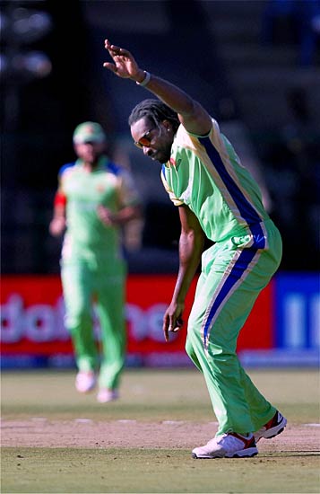 बैंगलोर ने दी कोच्चि को करारी शिकस्‍त