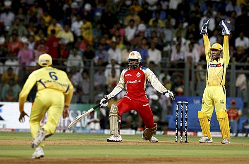 फर्स्‍ट क्‍वालीफायर: चेन्‍नई को मिला फाइनल का टिकट