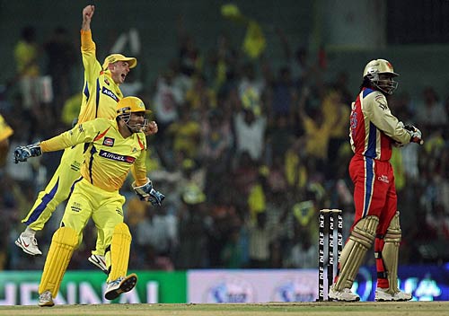 28 मई 2011: तस्‍वीरों में देखें दिनभर की बड़ी खबरें