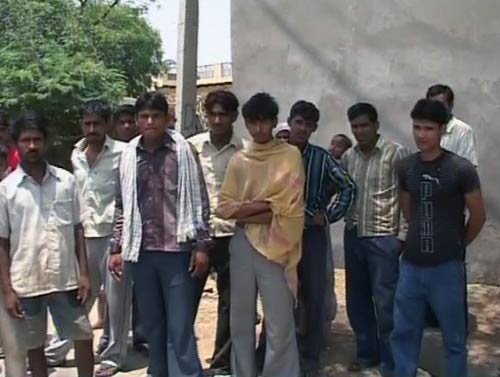 देखें यूपी में जमीन अधिग्रहण को लेकर कैसे भड़की आग...