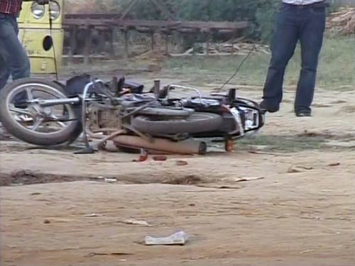 देखें यूपी में जमीन अधिग्रहण को लेकर कैसे भड़की आग...