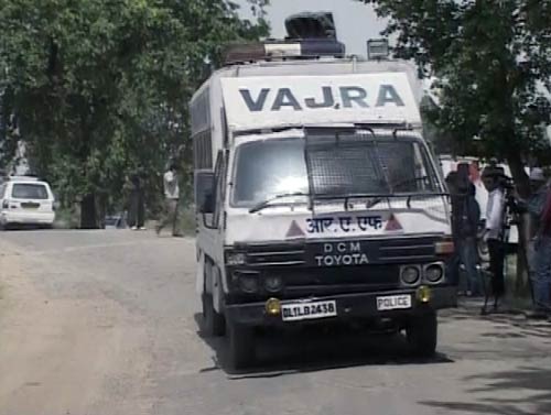 देखें यूपी में जमीन अधिग्रहण को लेकर कैसे भड़की आग...