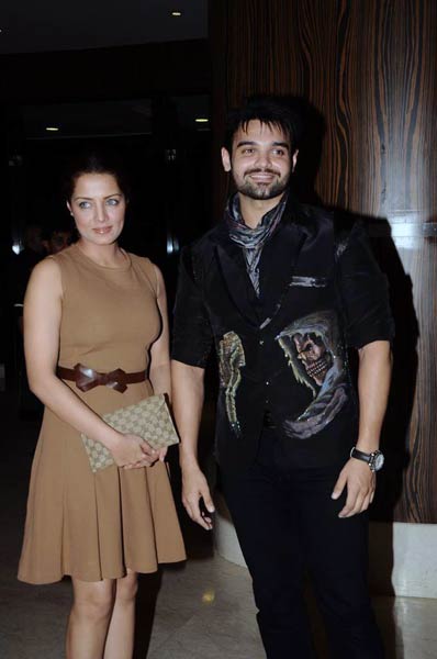 फिल्‍म 'हॉन्‍टेड' की सक्‍सेस पार्टी | सोफिया का हॉट फोटो