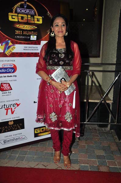 गोल्‍ड अवार्ड 2011 प्री बैश | सोफिया का हॉट फोटो