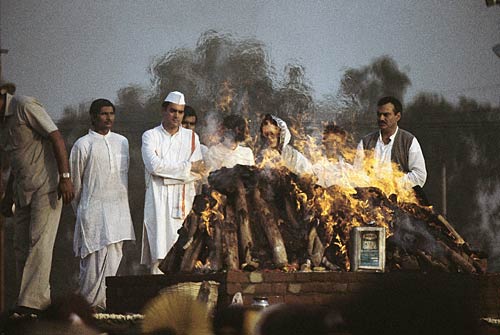 तस्‍वीरों में देखें राजीव गांधी का जीवन | राजीव... एक यात्रा