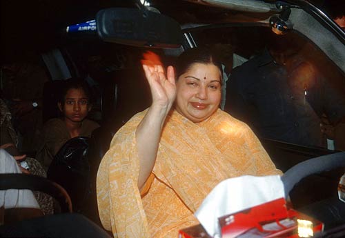 तमिलनाडु में जयललिता की सत्ता में वापसी