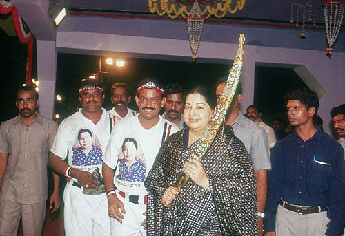 तमिलनाडु में जयललिता की सत्ता में वापसी