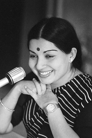 तमिलनाडु में जयललिता की सत्ता में वापसी