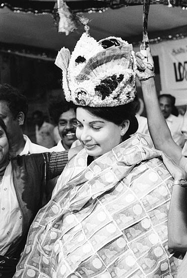 तमिलनाडु में जयललिता की सत्ता में वापसी