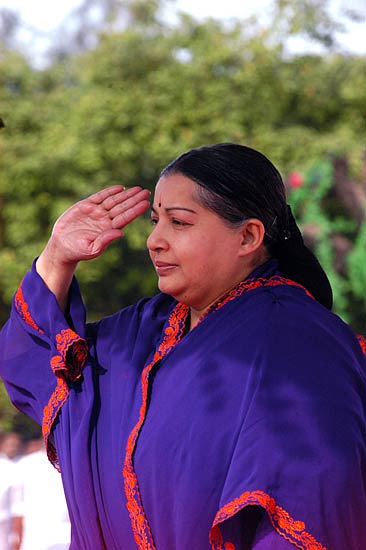 तमिलनाडु में जयललिता की सत्ता में वापसी