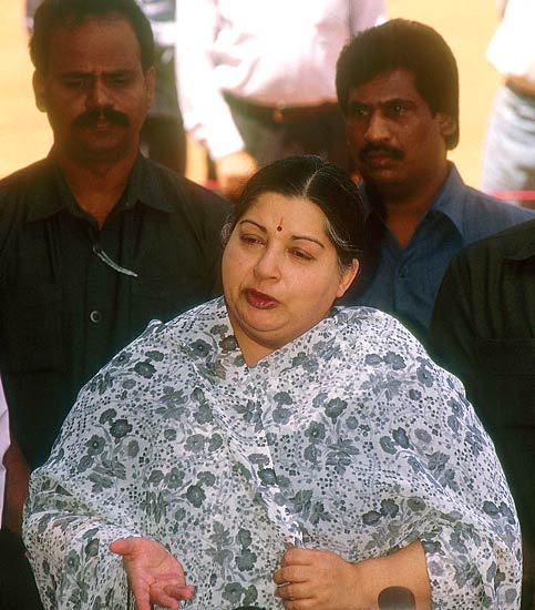 तमिलनाडु में जयललिता की सत्ता में वापसी