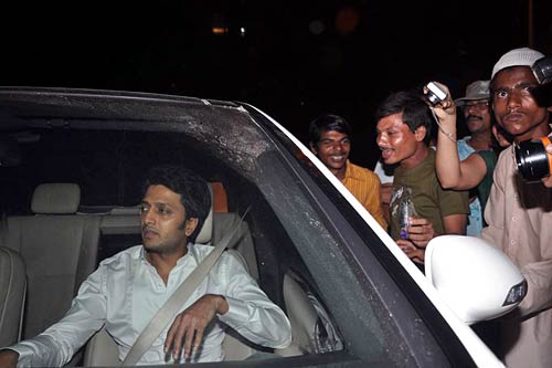 करन जोहर की बर्थडे पार्टी...। सितारों की मस्‍ती