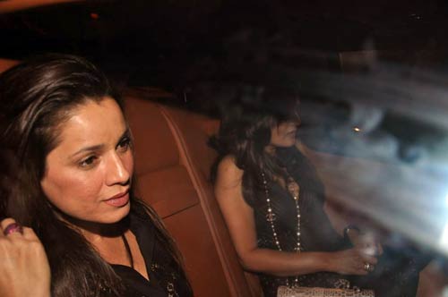 करन जोहर की बर्थडे पार्टी...। सितारों की मस्‍ती