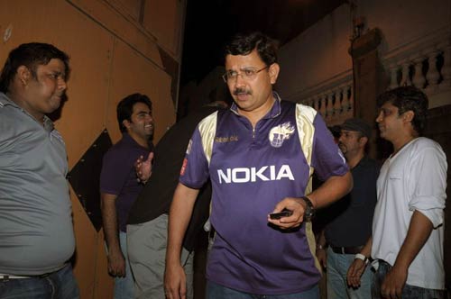 करन जोहर की बर्थडे पार्टी...। सितारों की मस्‍ती