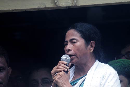 ममता के सामने नहीं टिक पाई सीपीएम...