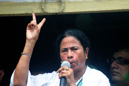 ममता के सामने नहीं टिक पाई सीपीएम...