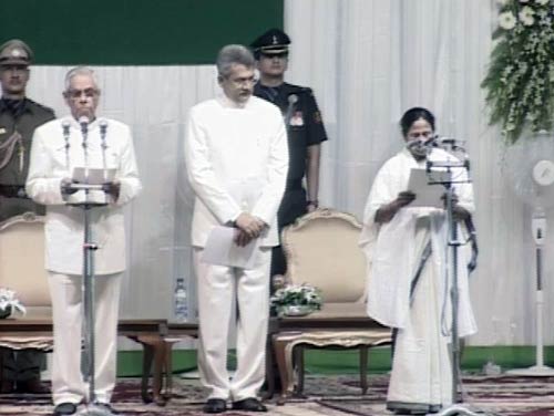 प. बंगाल की पहली महिला सीएम बनी ममता...