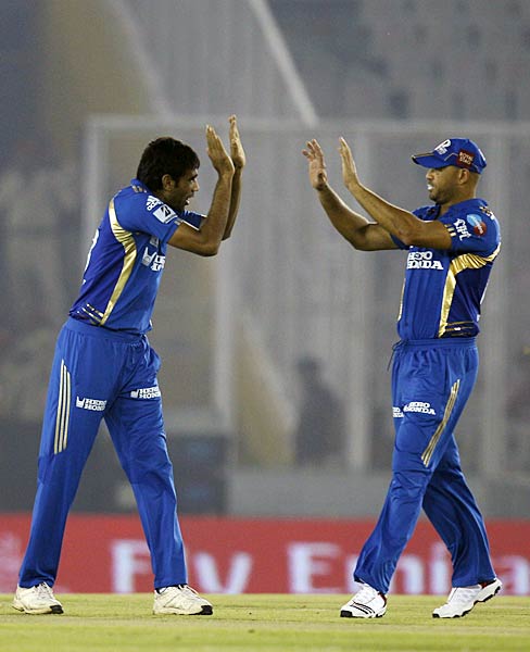 पंजाब से बुरी तरह हारी मुंबई