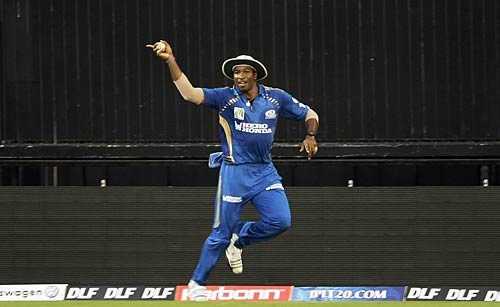 पंजाब को हरा मुंबई टॉप पर...