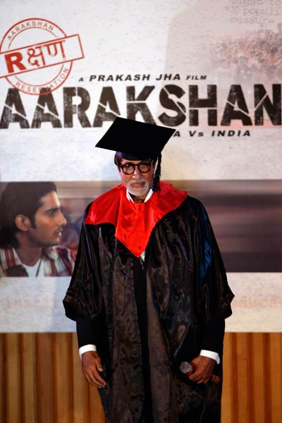 'आरक्षण' के प्रमोशन में उतरे बॉलीवुड स्‍टार | दीपिका के जलवे