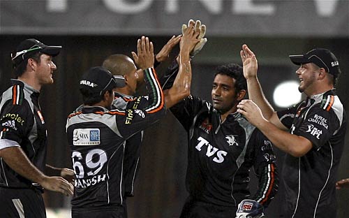 मुंबई ने पुणे को 21 रनों से हराया