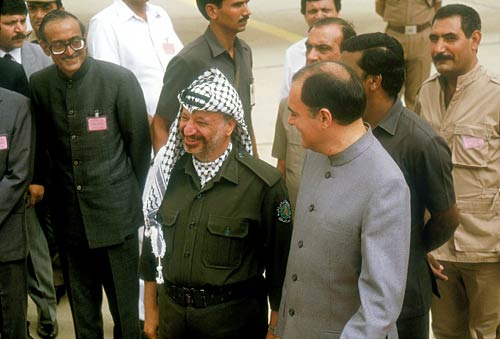 तस्‍वीरों में देखें राजीव गांधी का जीवन | राजीव... एक यात्रा