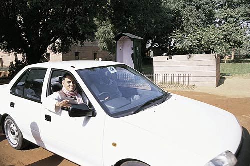 तस्‍वीरों में देखें राजीव गांधी का जीवन | राजीव... एक यात्रा