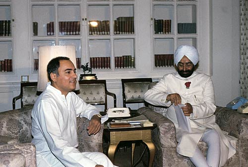 तस्‍वीरों में देखें राजीव गांधी का जीवन | राजीव... एक यात्रा