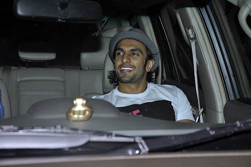 रणवीर की पार्टी में किसने किया धमाल । सितारों की मस्‍ती