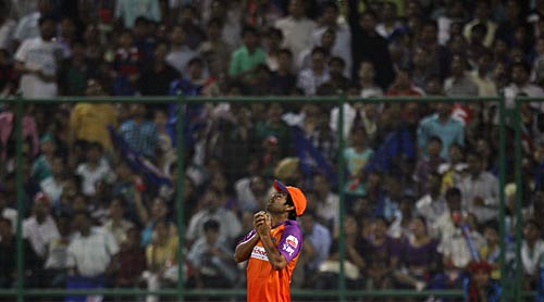 दिल्‍ली को मिली कोच्चि से मात...