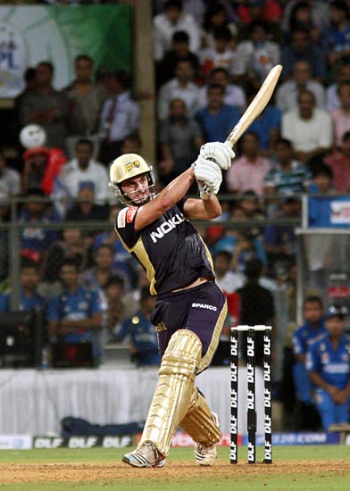 मुंबई ने कोलकाता को दिखाया बाहर का रास्‍ता