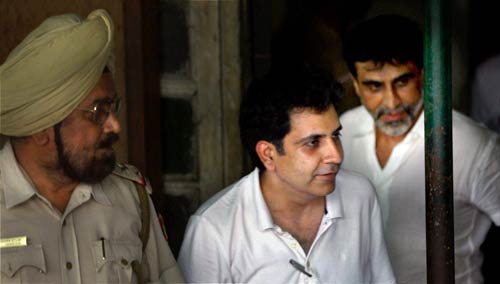 30 मई 2011: तस्‍वीरों में देखें दिनभर की बड़ी खबरें