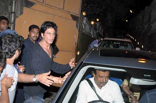 करन जोहर की बर्थडे पार्टी...। सितारों की मस्‍ती