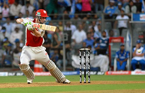 पंजाब को हरा मुंबई टॉप पर...