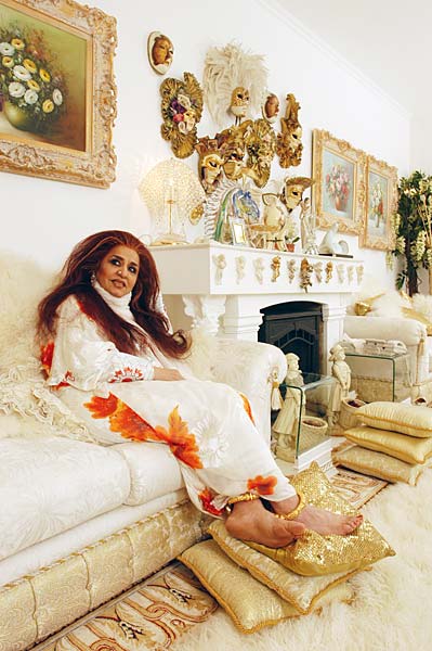 लड़कियों को संवरने में क्‍यों लगता है समय? |   चुंबन प्‍यार वाला