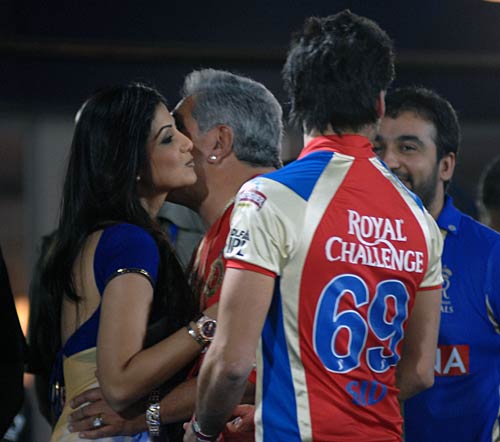 बैंगलोर ने राजस्‍थान को दी करारी शिकस्‍त