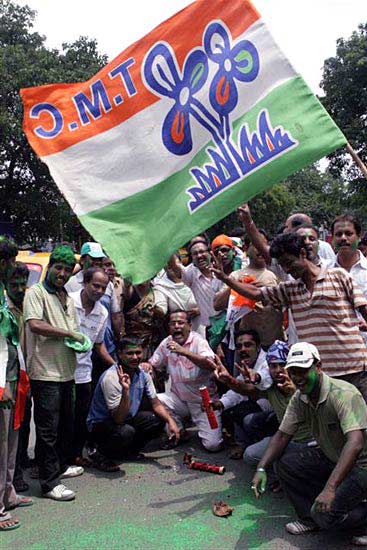 ममता के सामने नहीं टिक पाई सीपीएम...