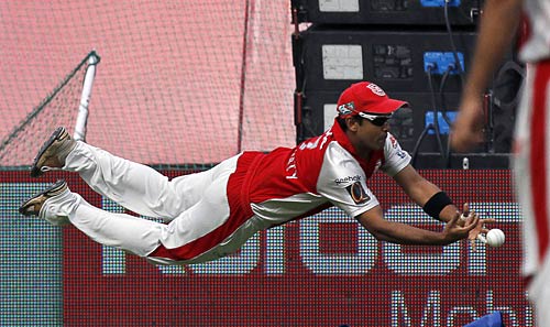 हैदराबाद ने पंजाब को 82 रनों से हराया