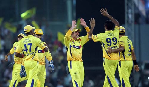 कैसे किया धोनी की सेना ने खिताब पर कब्जा । टॉप बल्‍लेबाज