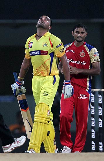 कैसे किया धोनी की सेना ने खिताब पर कब्जा । टॉप बल्‍लेबाज