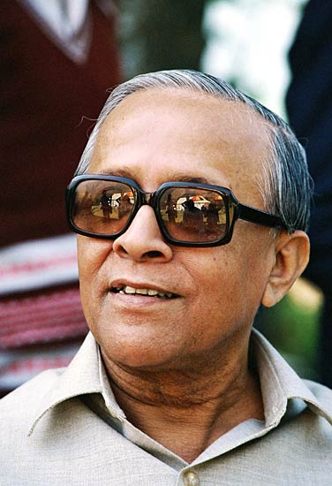 प. बंगाल में पसोपेश में वाममोर्चा